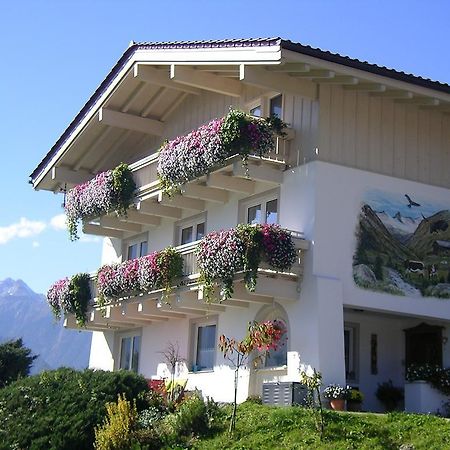 Ferienwohnung Zwoelferblick Bramberg am Wildkogel Room photo
