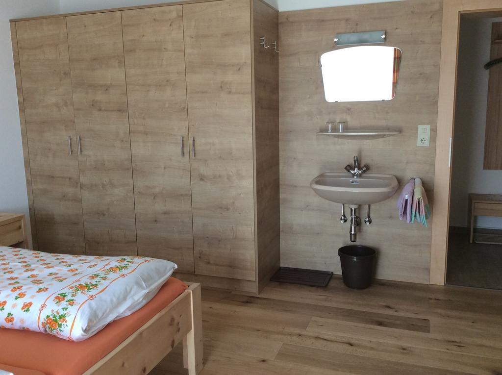 Ferienwohnung Zwoelferblick Bramberg am Wildkogel Room photo